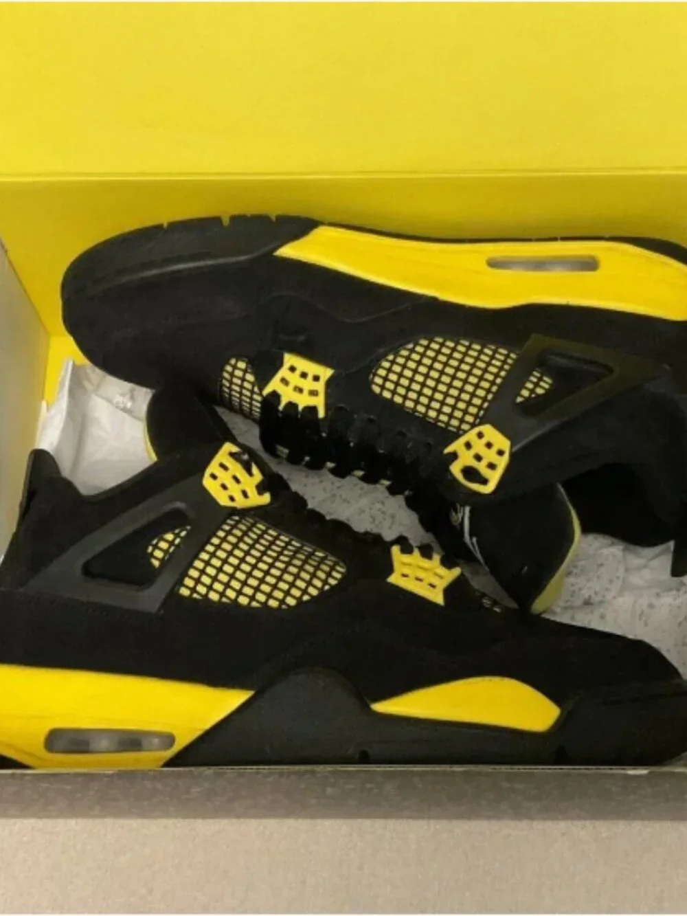 Mens Nike Air Jordan 4 Retro Mid Thunder
